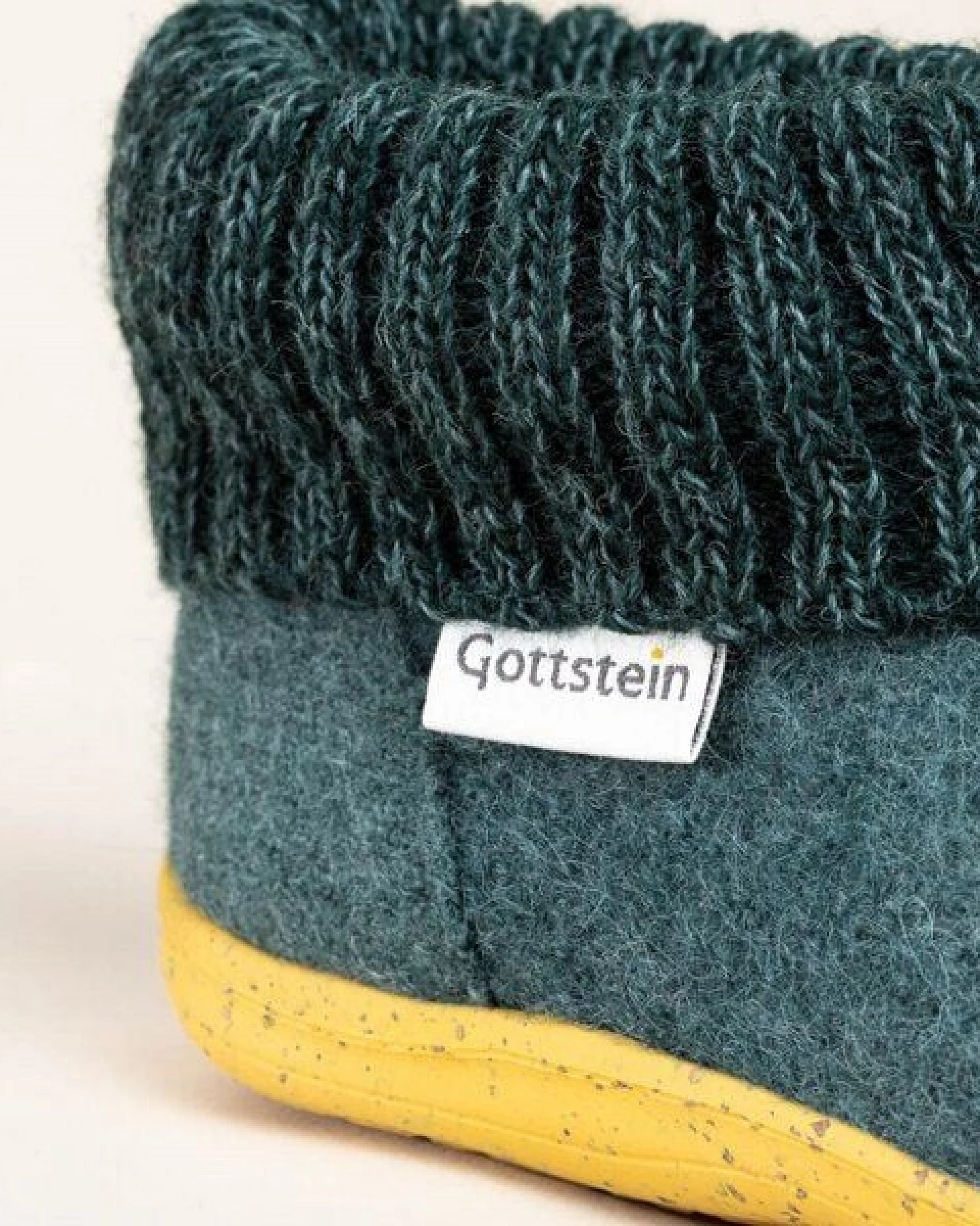 Gottstein Kinder Hüttenschuh Alpine Boot RU - Aus reiner Bio-Schafwolle für Jungen & Mädchen mit Gummisohle - Hausschuh Made in Tirol – Ansicht 4