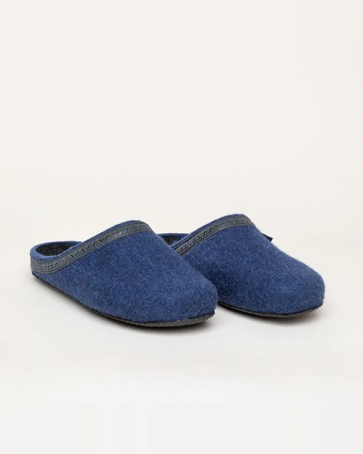 Blau