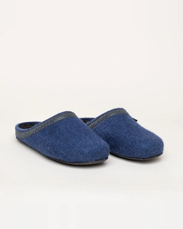 Blau