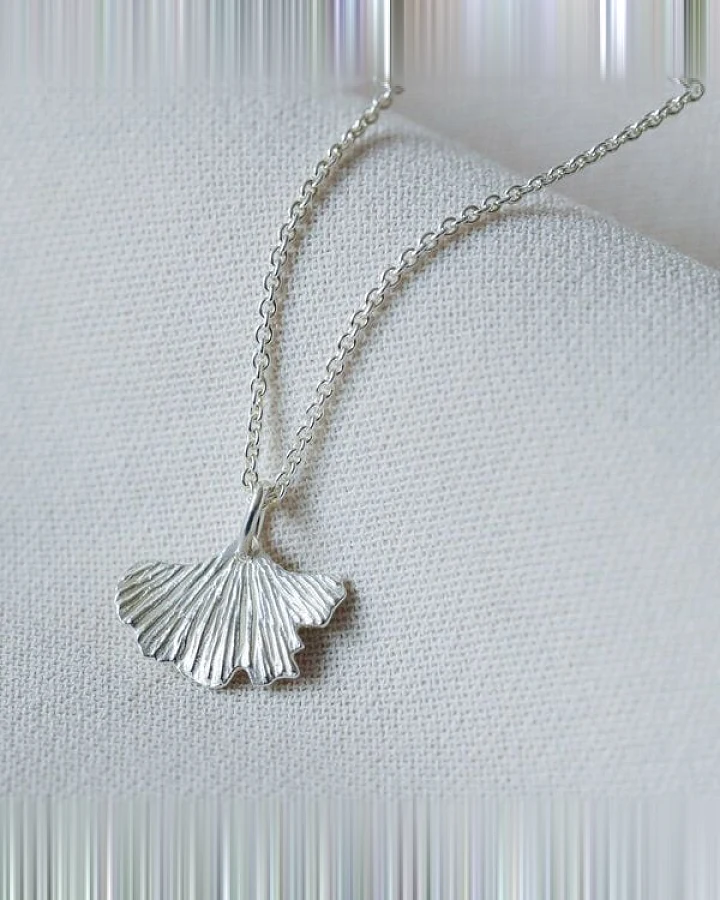 BELLYBIRD Jewellery Halskette - kleines Ginkgoblatt, Anhänger/ Silber/ Silber vergoldet