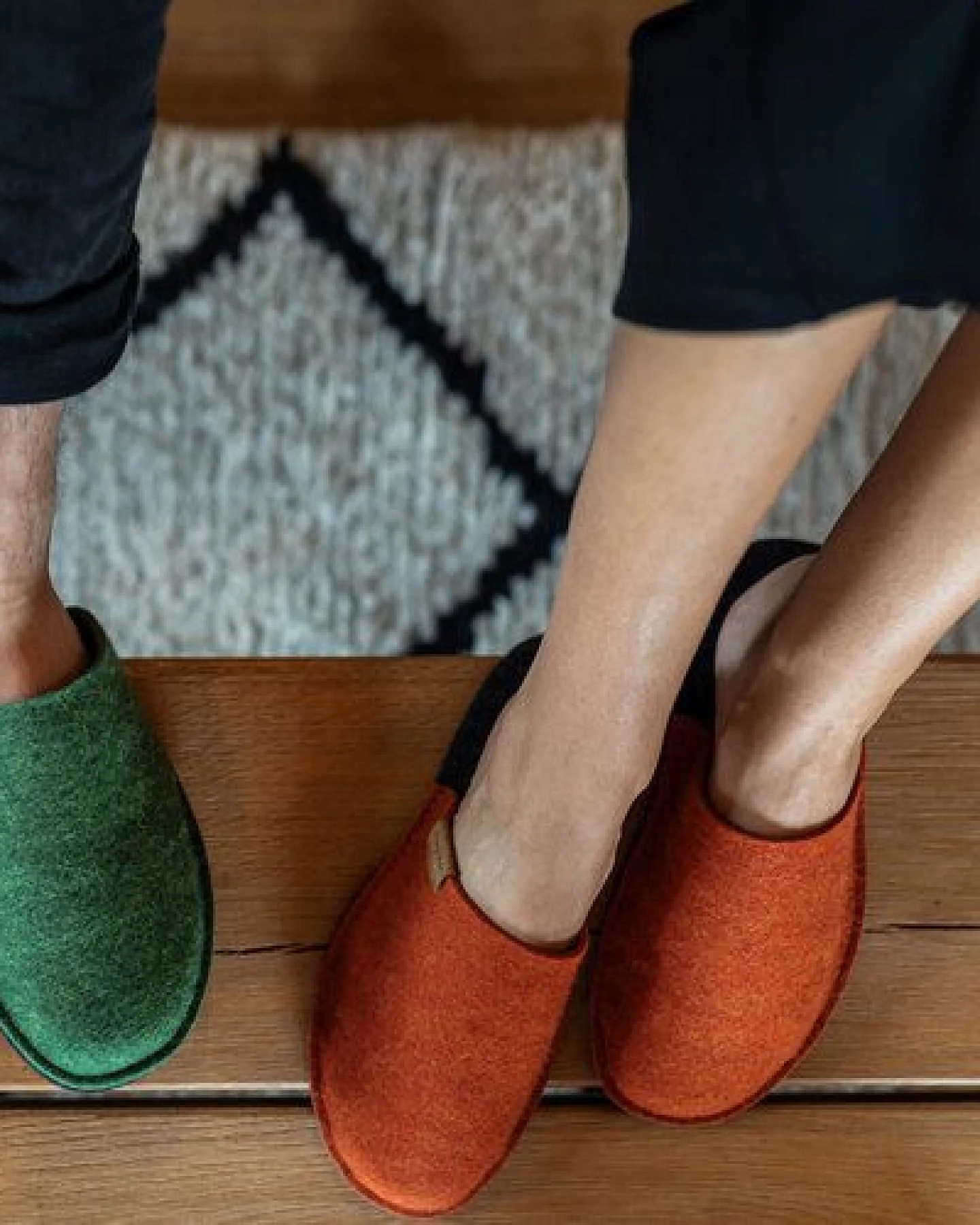 Magicfelt Filz-Pantoffel Magic Travel aus 100% recycelter Schurwolle für Damen & Herren - perfekt für Reisen & Zuhause – Ansicht 2