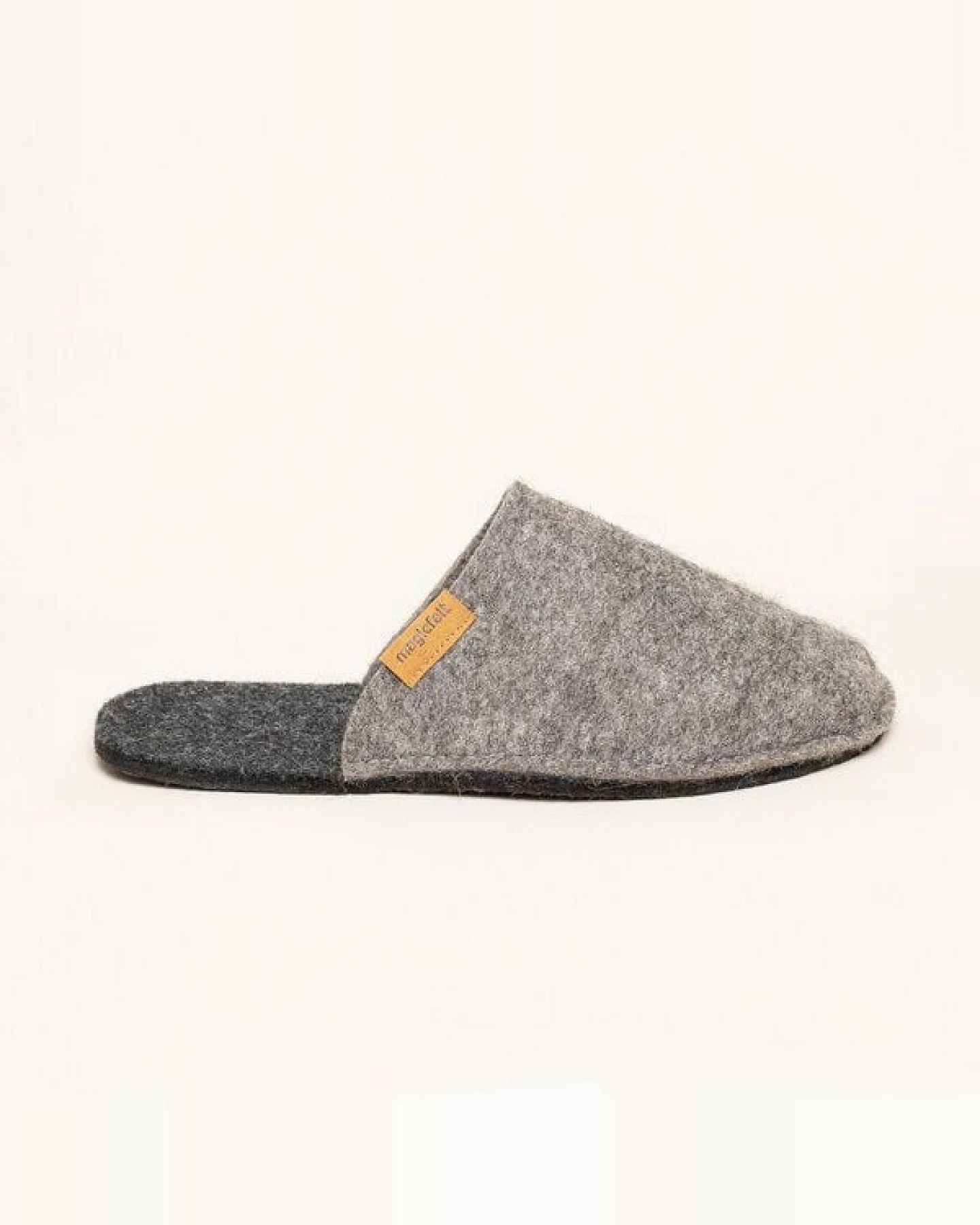 Magicfelt Filz-Pantoffel Magic Travel aus 100% recycelter Schurwolle für Damen & Herren - perfekt für Reisen & Zuhause – Ansicht 4