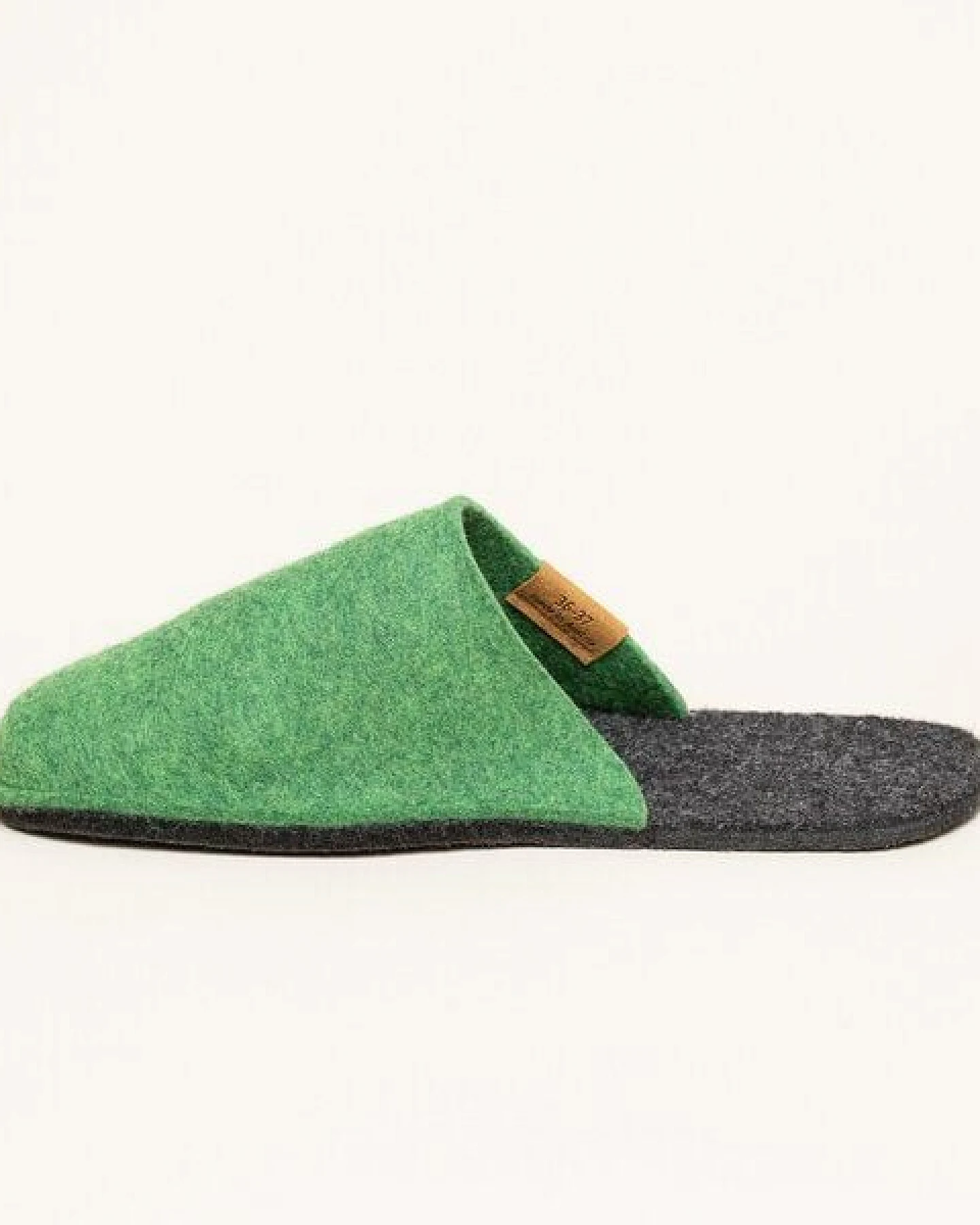 Magicfelt Filz-Pantoffel Magic Travel aus 100% recycelter Schurwolle für Damen & Herren - perfekt für Reisen & Zuhause – Ansicht 3