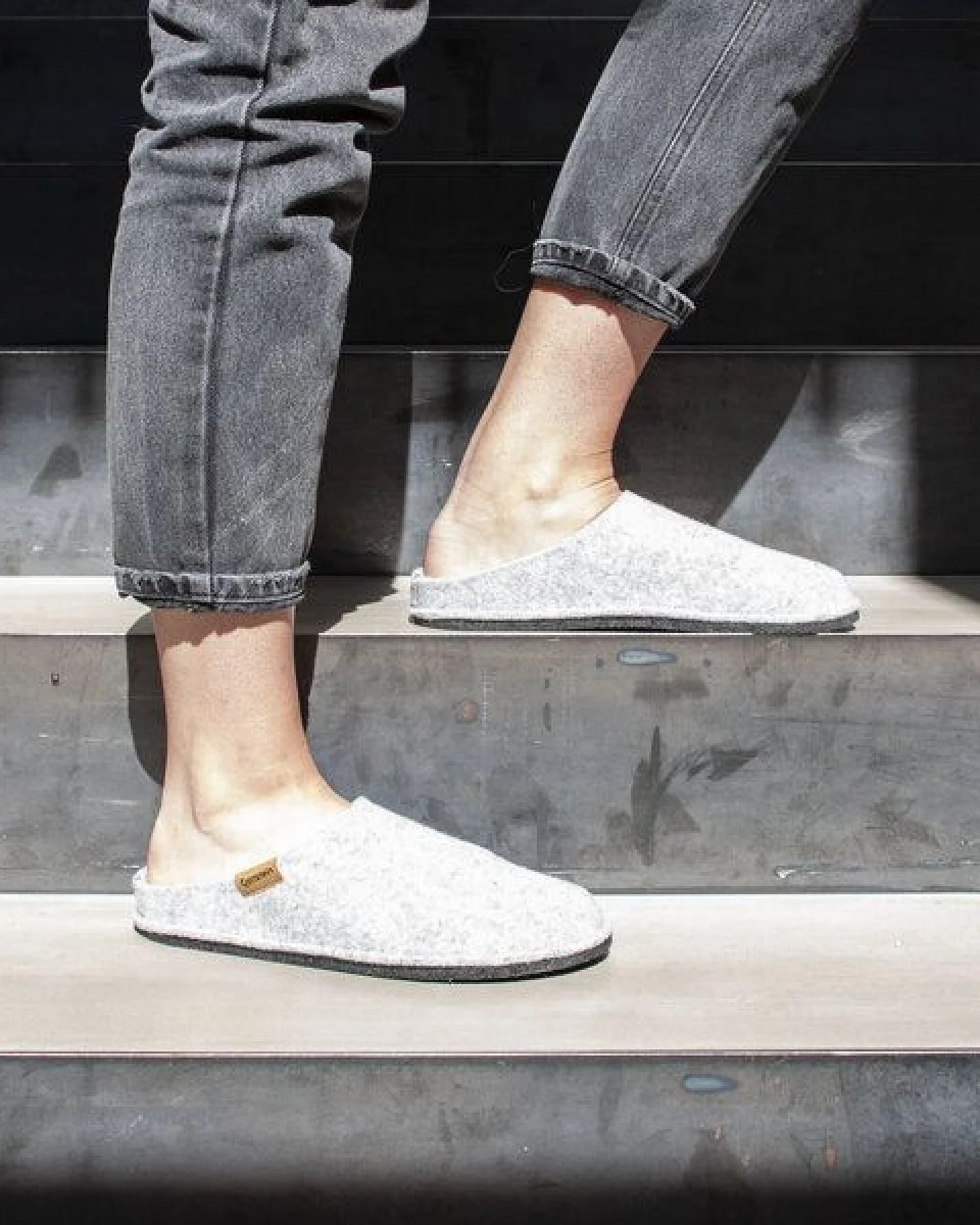 Gottstein Classic CO Pantoffel für Damen & Herren - Hausschuh aus 100% Schurwolle mit Komfort-Einlagesohle – Ansicht 2