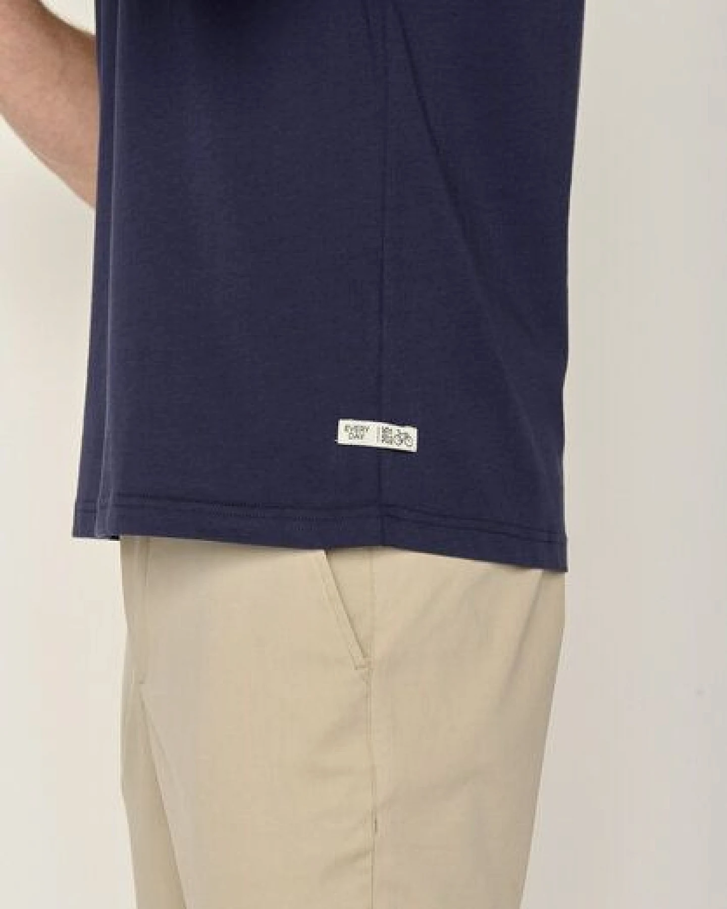 GREENBOMB Basic Fusion - Lässiges Oversize-T-Shirt aus Bio-Baumwolle / GOTS / Fair & Vegan – Ansicht 4