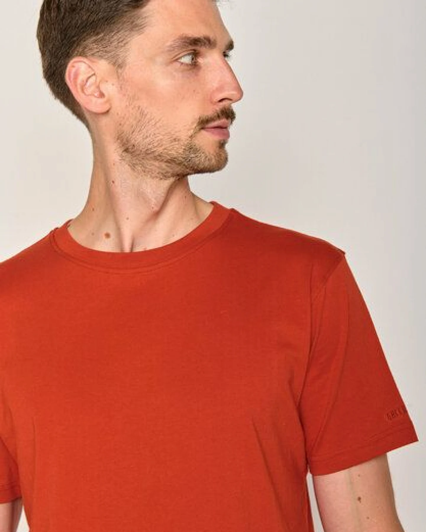 GREENBOMB Basic Fusion - Lässiges Oversize-T-Shirt aus Bio-Baumwolle / GOTS / Fair & Vegan – Ansicht 2