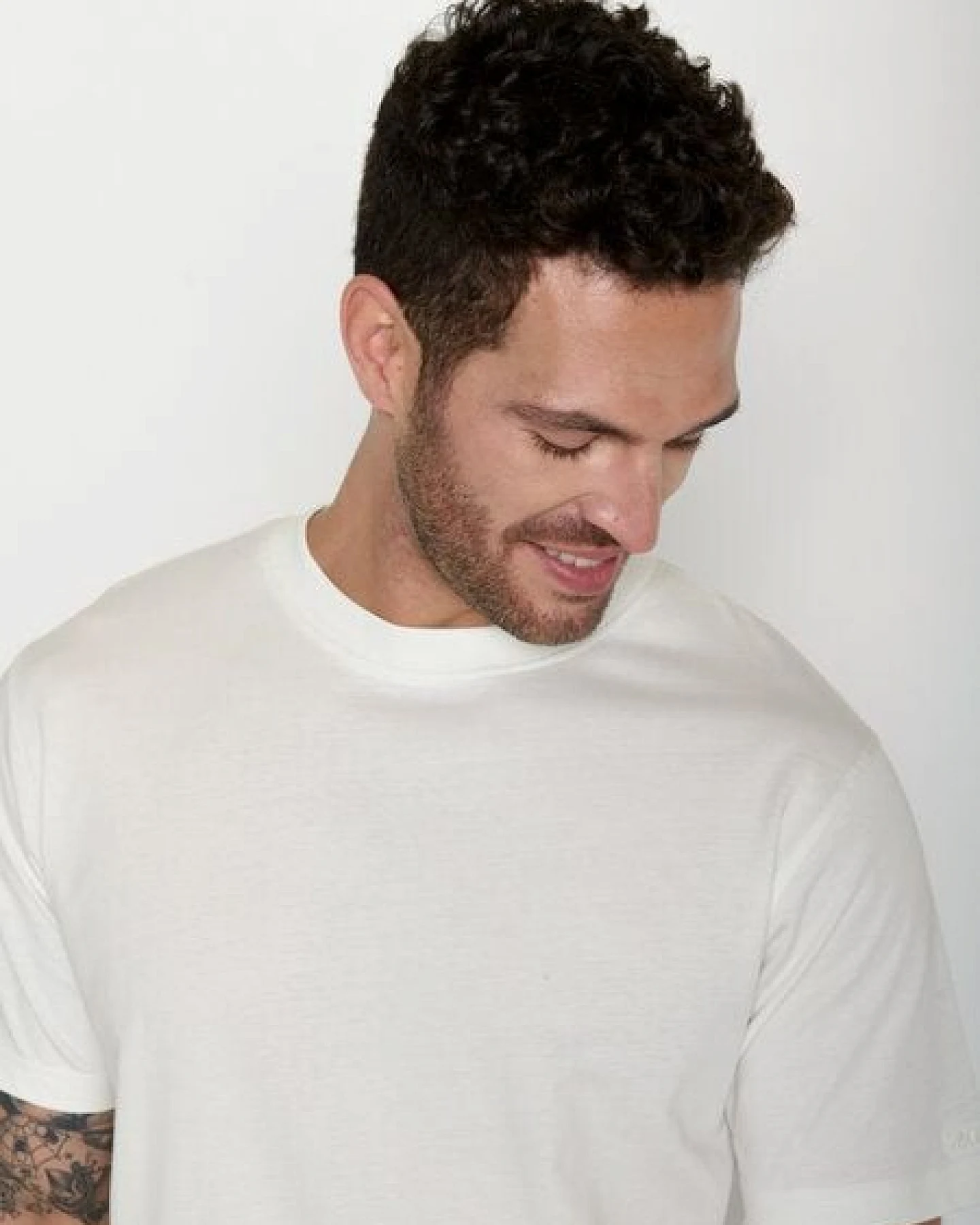 GREENBOMB Basic Fusion - Lässiges Oversize-T-Shirt aus Bio-Baumwolle / GOTS / Fair & Vegan – Ansicht 2
