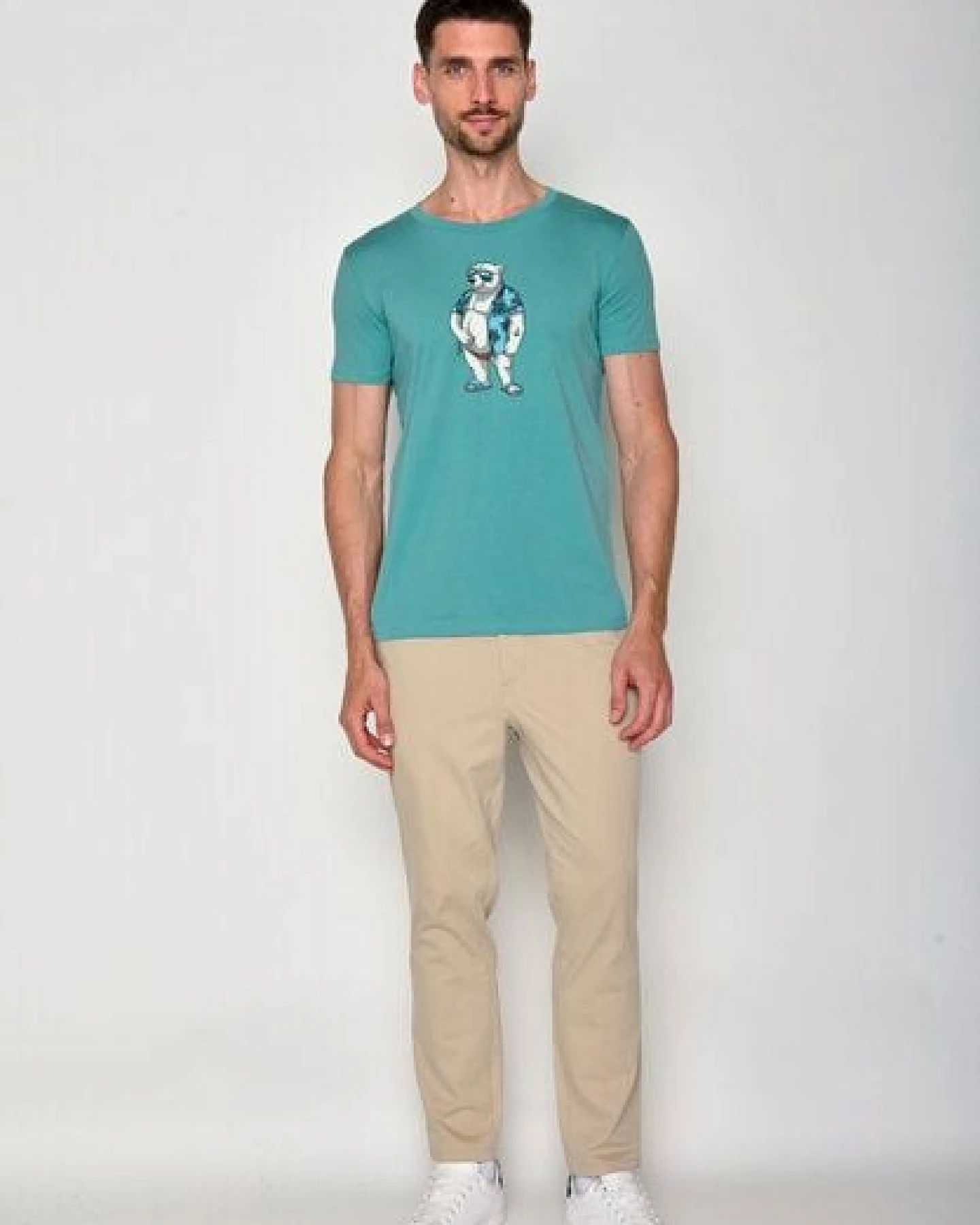 GREENBOMB Animal Beach Bear Guide - Sportliches T-Shirt aus Bio-Baumwolle / hochwertiger Print / GOTS / Fair & Vegan – Ansicht 3
