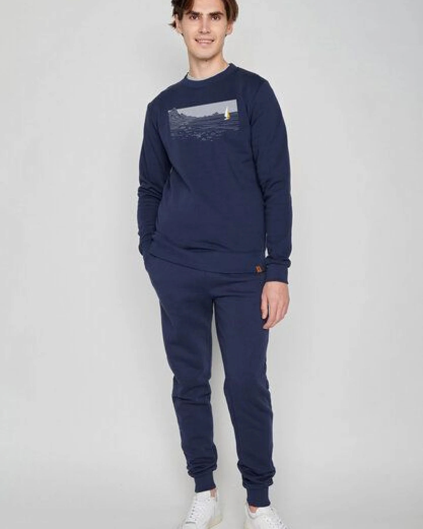 GREENBOMB Nature Cliffsail Wild - Gemütliches Sweatshirt aus Bio-Baumwolle / hochwertiger Print / GOTS / Fair & Vegan – Ansicht 4