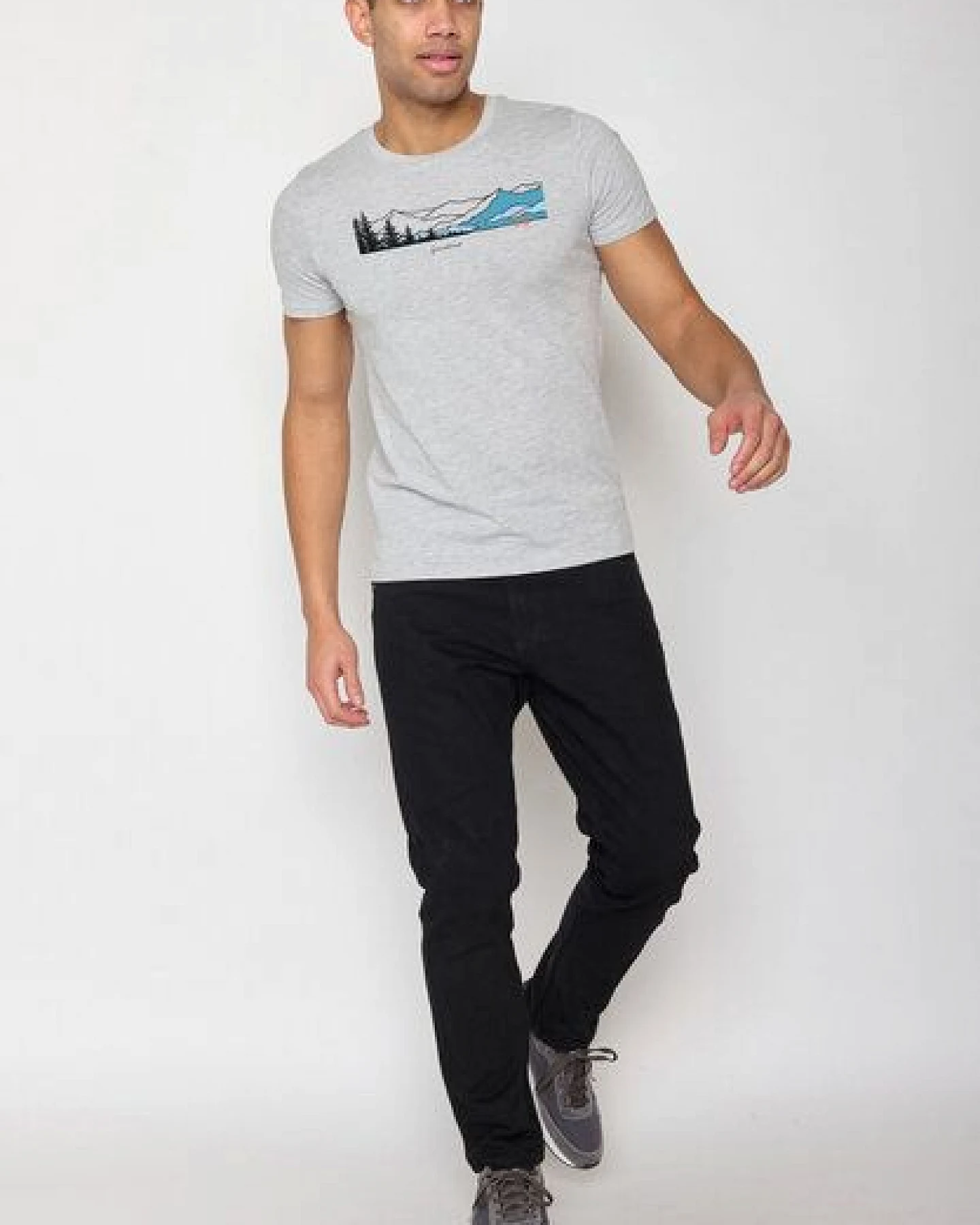GREENBOMB Nature Hike Together Guide - Sportliches T-Shirt aus Bio-Baumwolle / hochwertiger Print / GOTS / Fair & Vegan – Ansicht 4