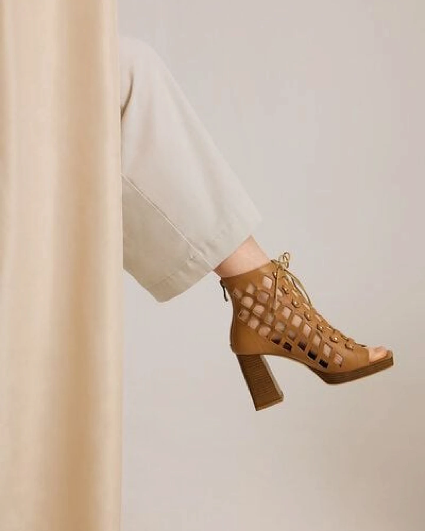 AGAZI DANCE YOUR WAY (toffi) – cut-out block heel sandals made from mushroom leather – Ansicht 2
