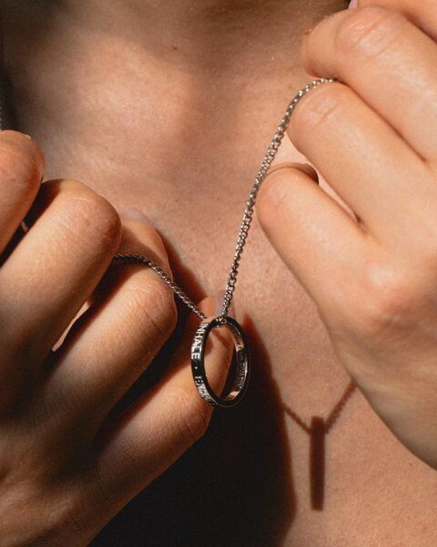 Divasya Silberne Kette mit Ring – Ansicht 4