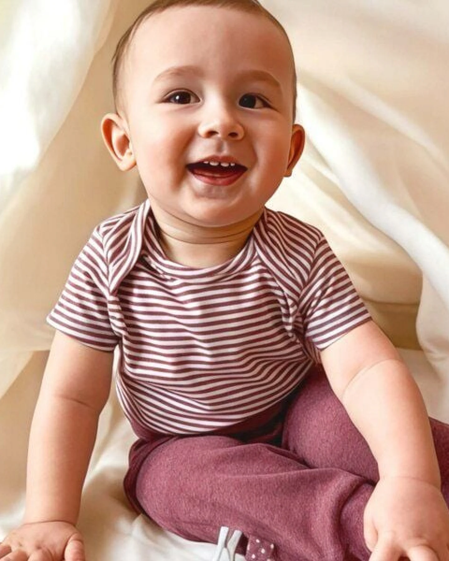 Baby S/S Kurzarm Bodysuit Gestreift 'OrganicEra' aus Bio-Baumwolle – Ansicht 3