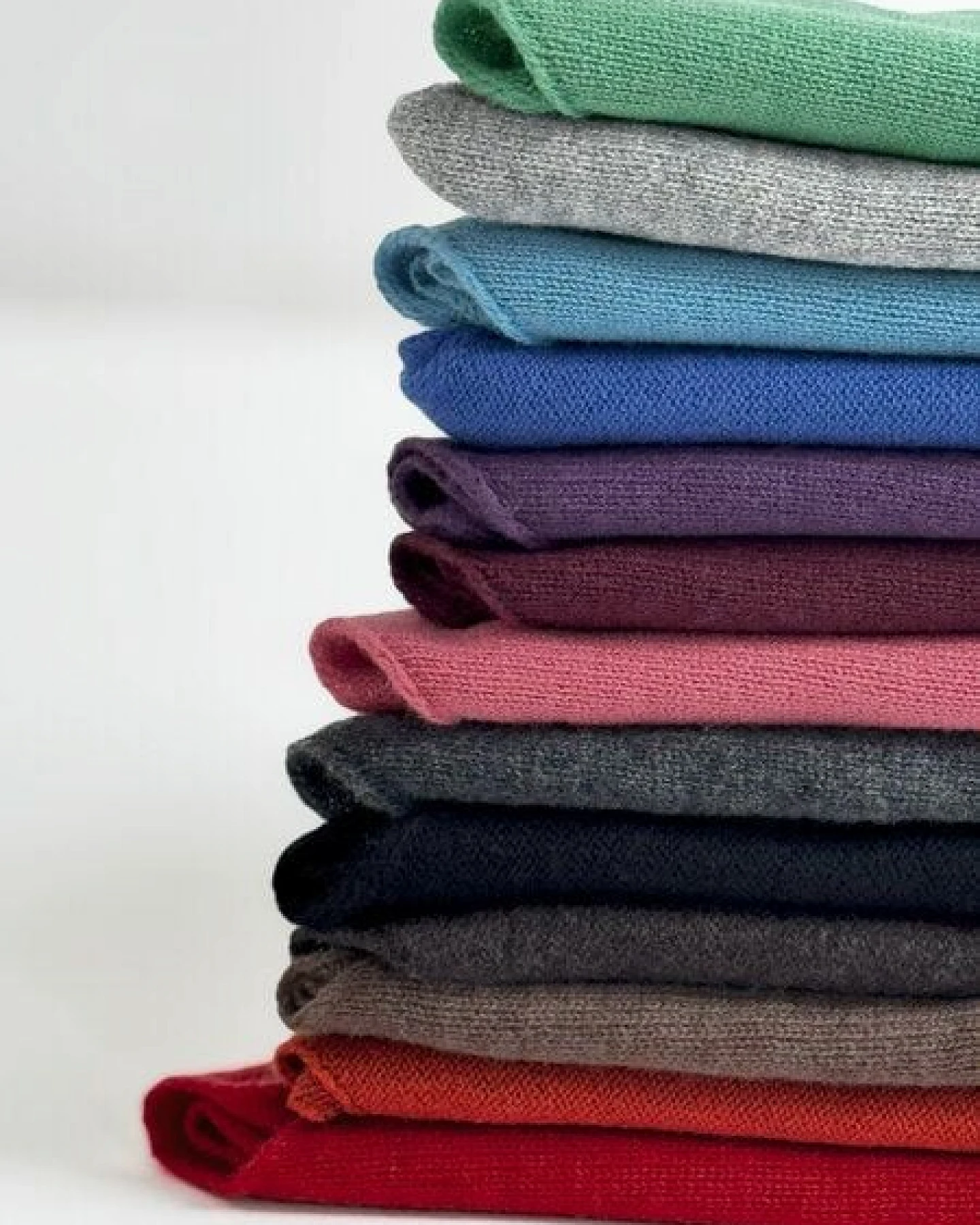 Kopyto BIRUANG Bandana Halstuch 100% Merinowolle RWS-Zertifiziert Ökologisch Unifarben – Ansicht 4