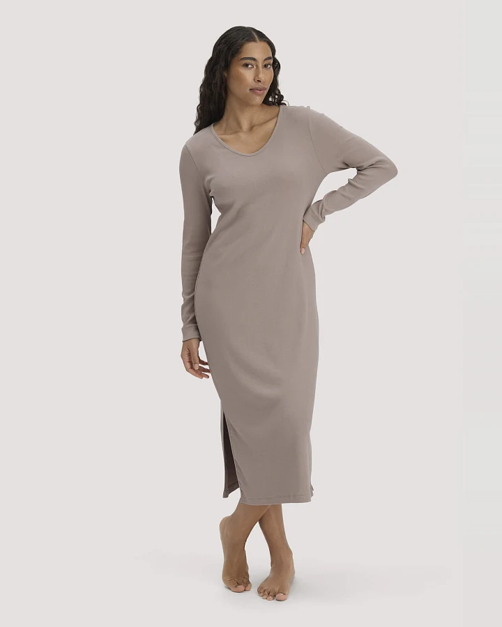 hessnatur Damen Nachthemd SOFT RIB aus Bio-Baumwolle - beige - Größe 34