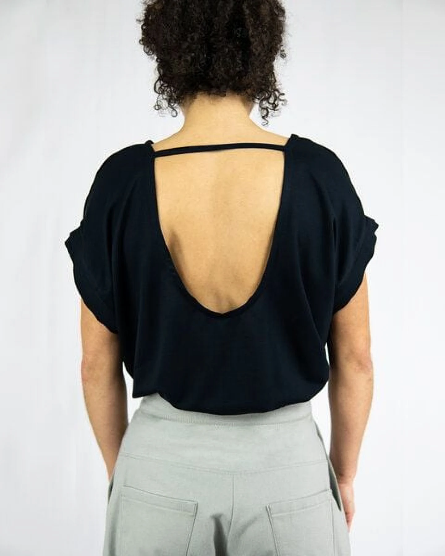 keijn Shirt MARI - Sweatshirt aus Tencel mit Rückenausschnitt – Ansicht 2