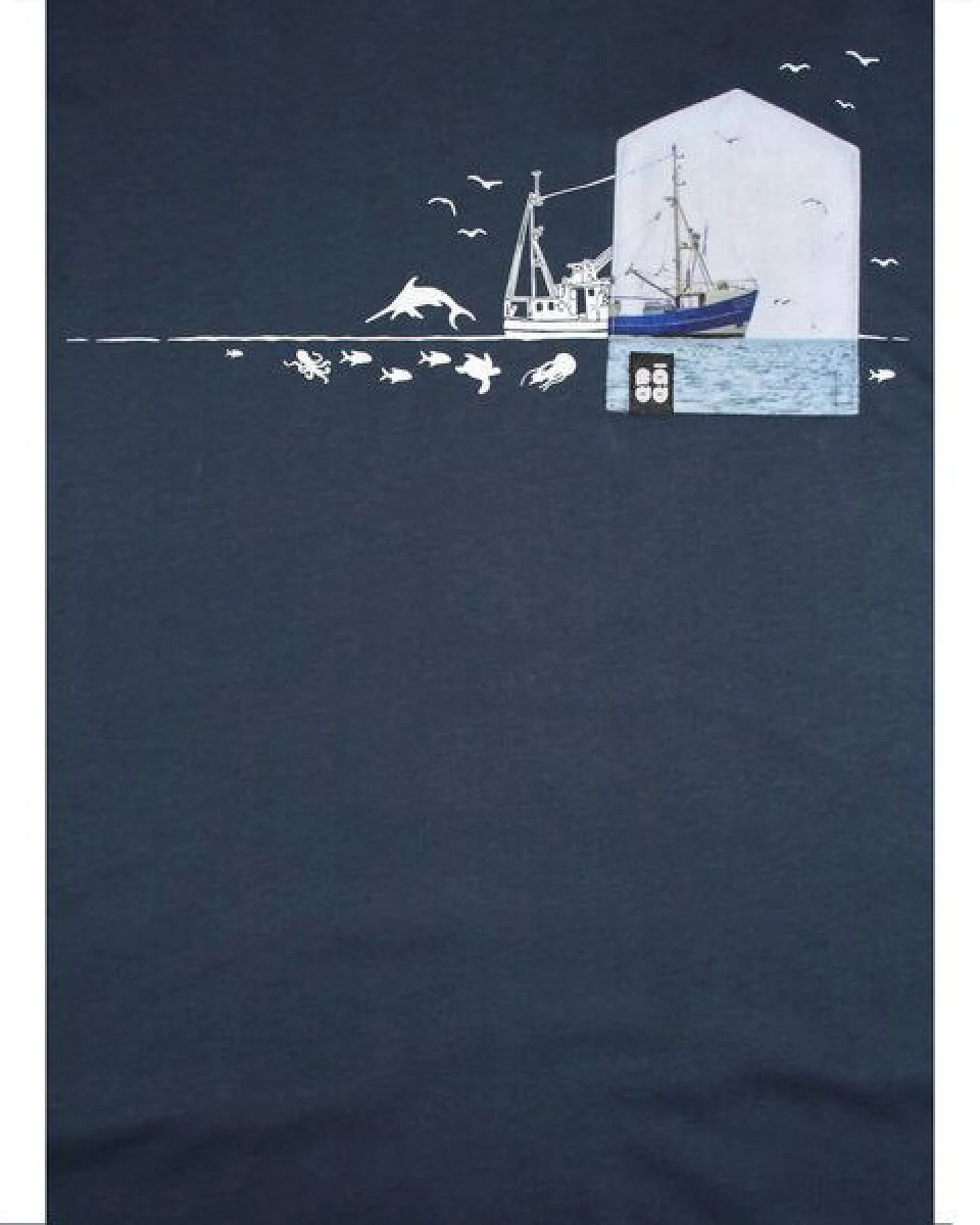 FÄDD Damen T-Shirt Rundhals aus Bio-Baumwolle "Fischernteboot BT" Blau – Ansicht 2