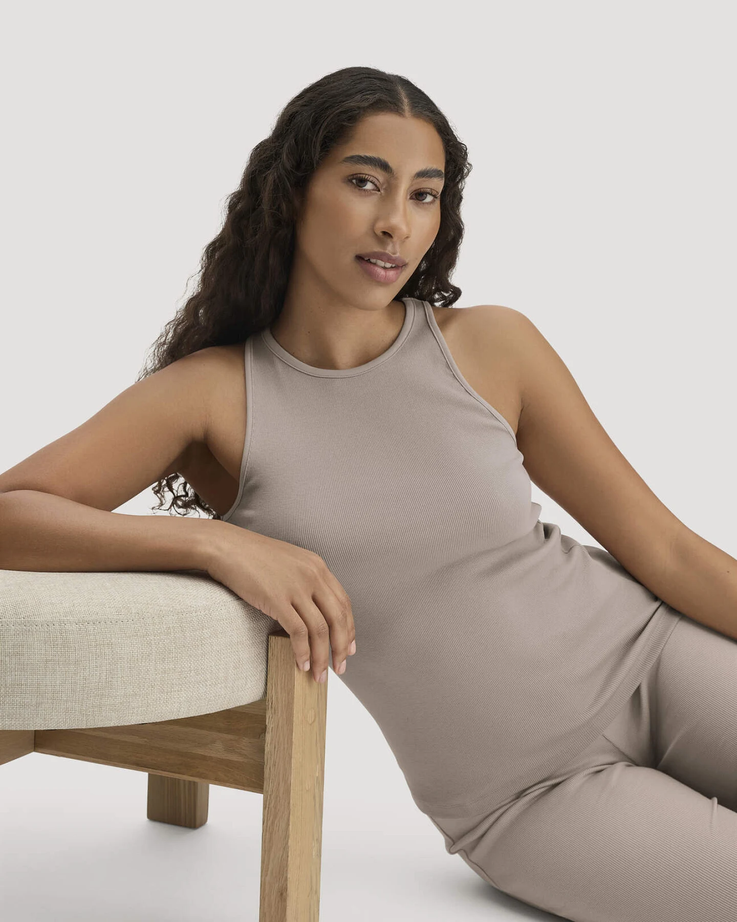 hessnatur Damen High-Neck Ribtop SOFT RIB aus Bio-Baumwolle - beige - Größe 46 – Ansicht 3
