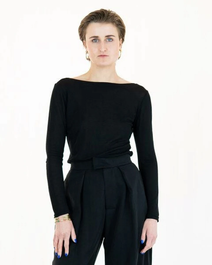 keijn Longshirt HASH – Off Shoulder Shirt mit tiefem, gerundeten Rückenausschnitt