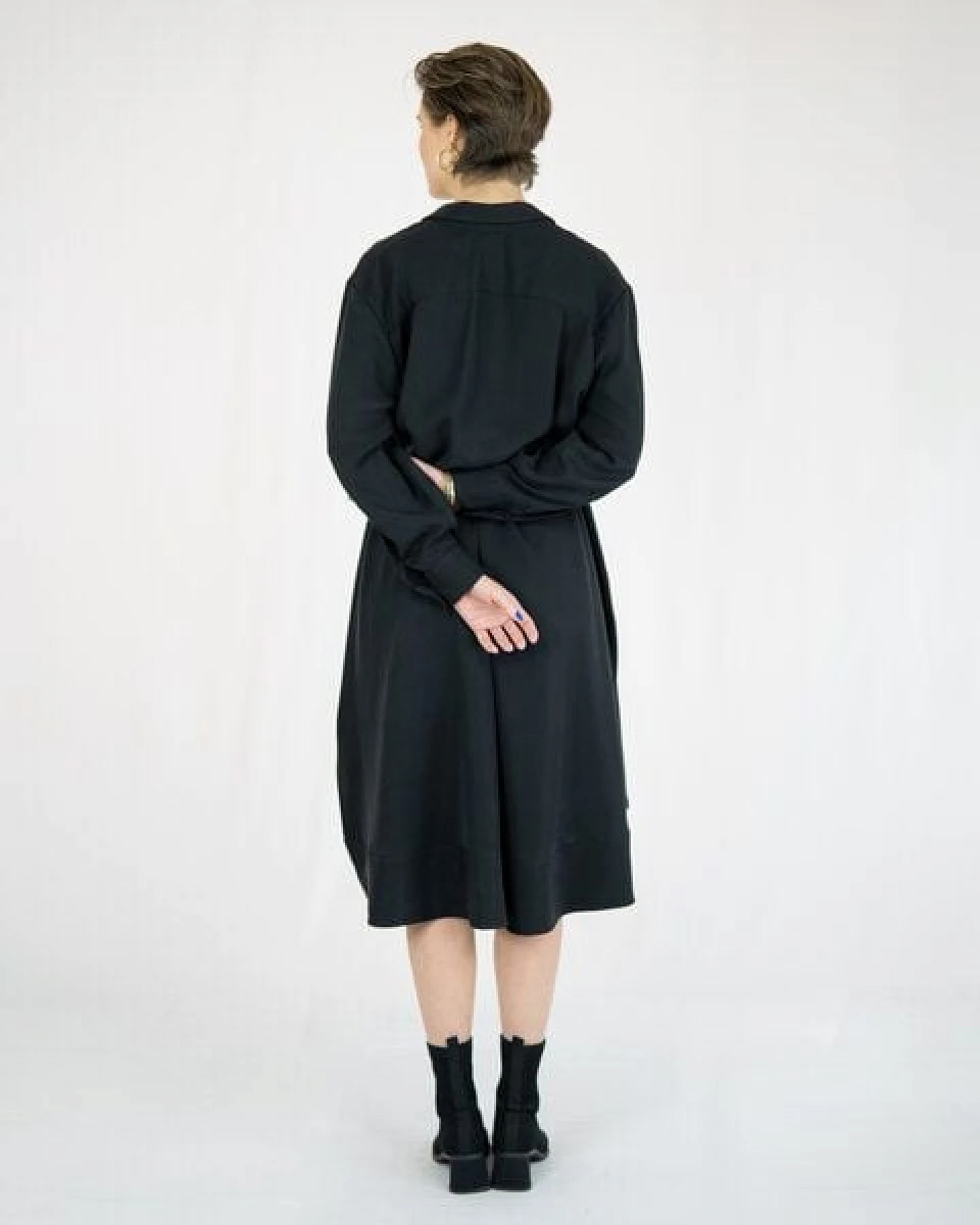 keijn Hemdkleid VASYA - Hemdkleid aus Twill-Tencel mit verdeckter Knopfleiste und schmalem Gürtel – Ansicht 4