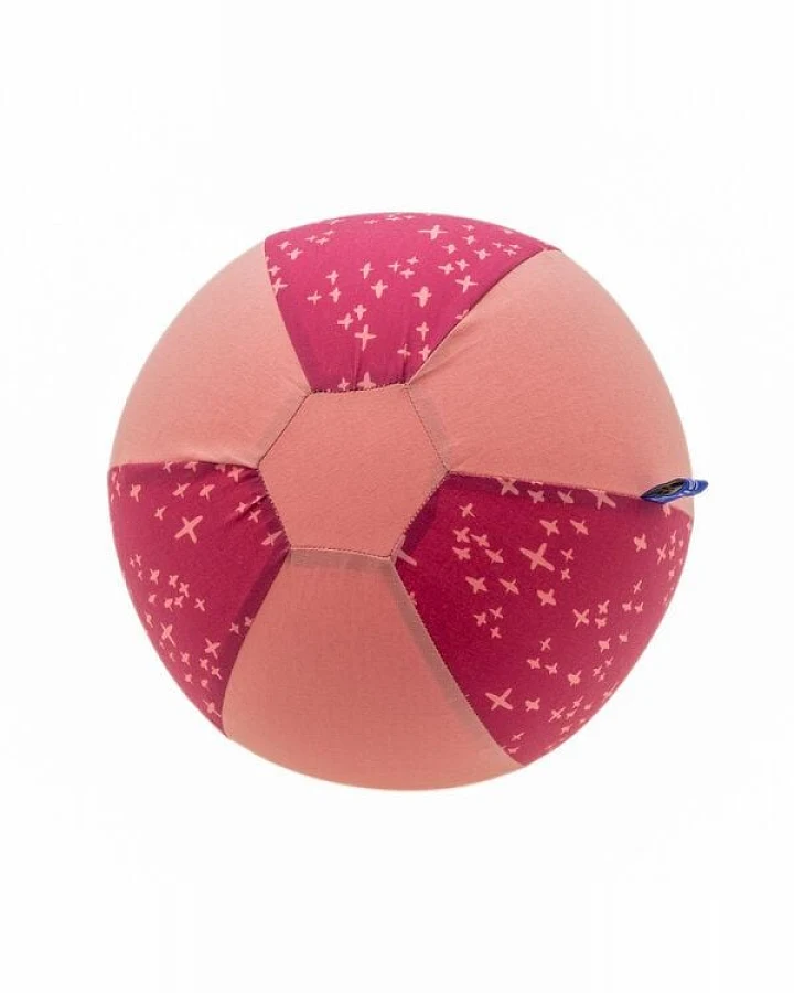 Flosinn Babyball für unterwegs. Luftballonhülle als Babyspielzeug.