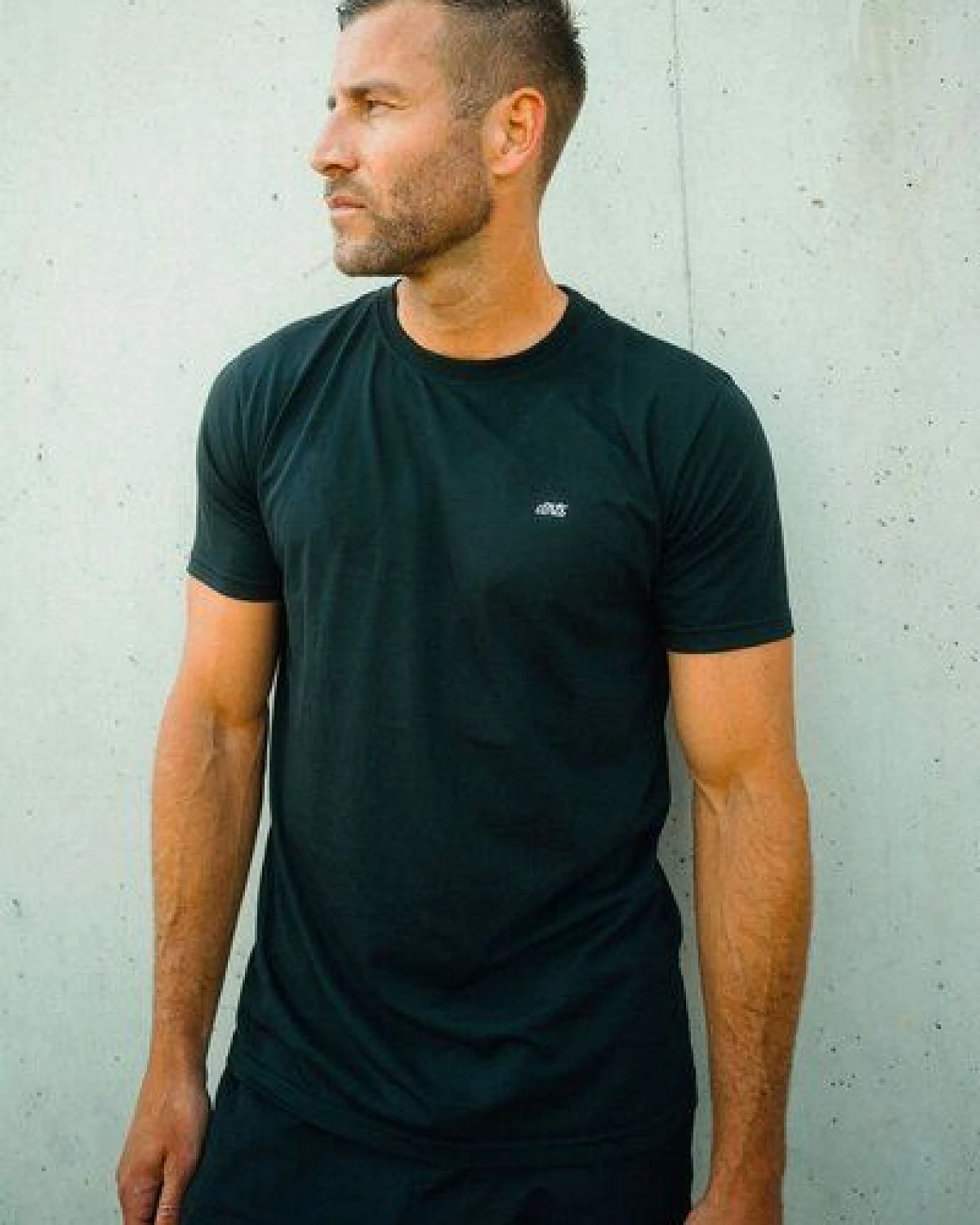 dirts Classic Athletic T-Shirt – Ansicht 2