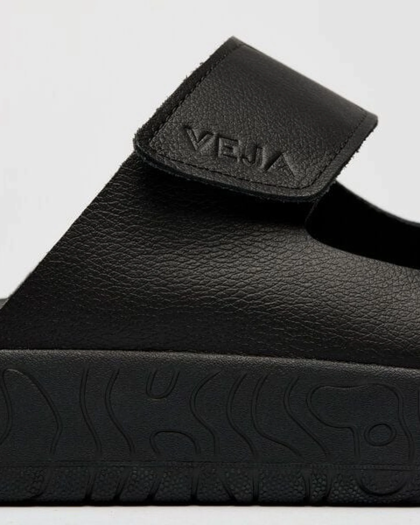 Veja Herren-Sandalen Etna OT Leather Full Black – Ansicht 4