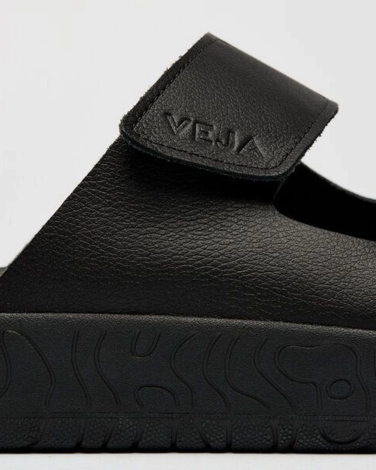 Veja Herren-Sandalen Etna OT Leather Full Black – Ansicht 4