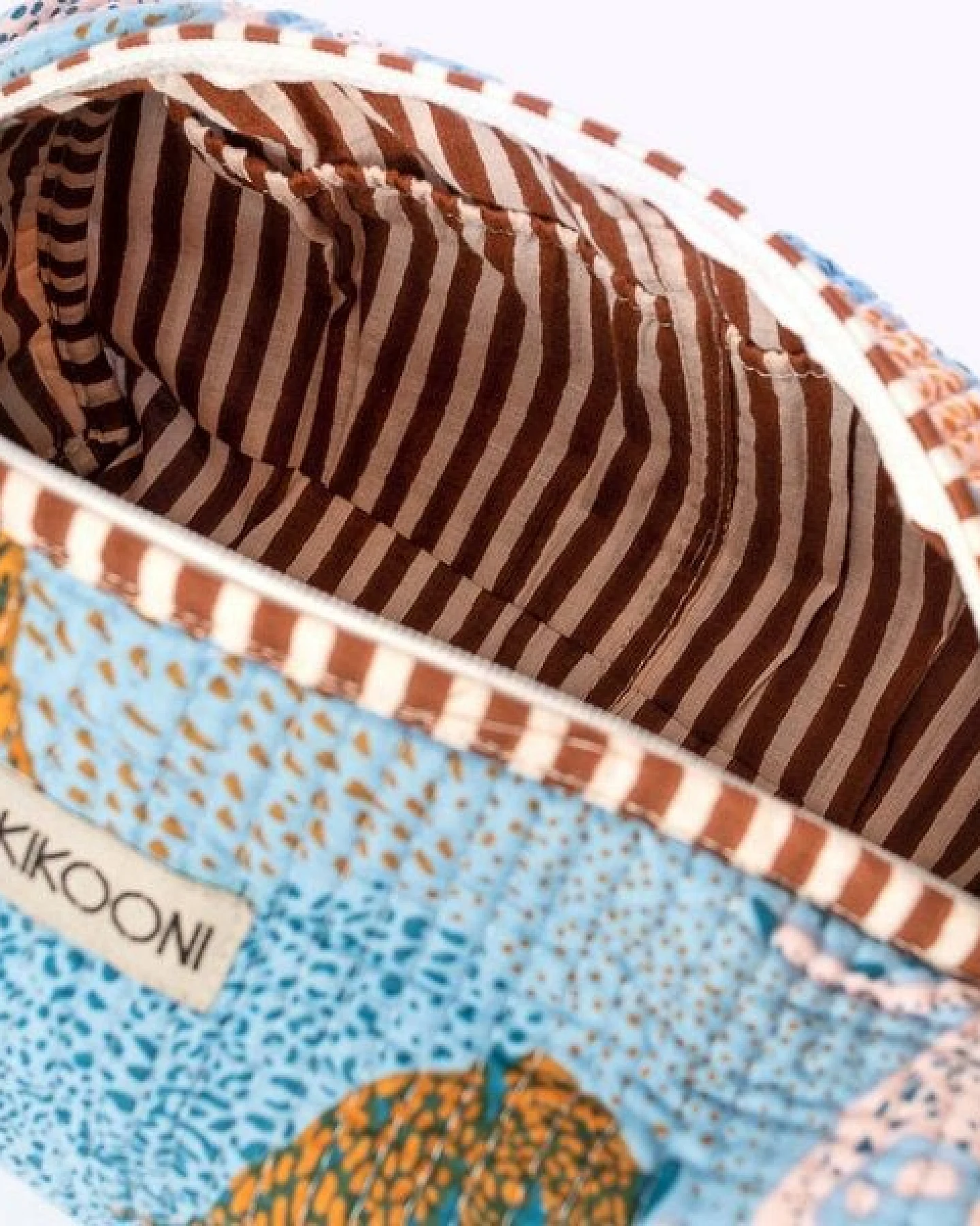 KIKOONI handgefertigte Kosmetiktasche " Lucky Leo" – Ansicht 4