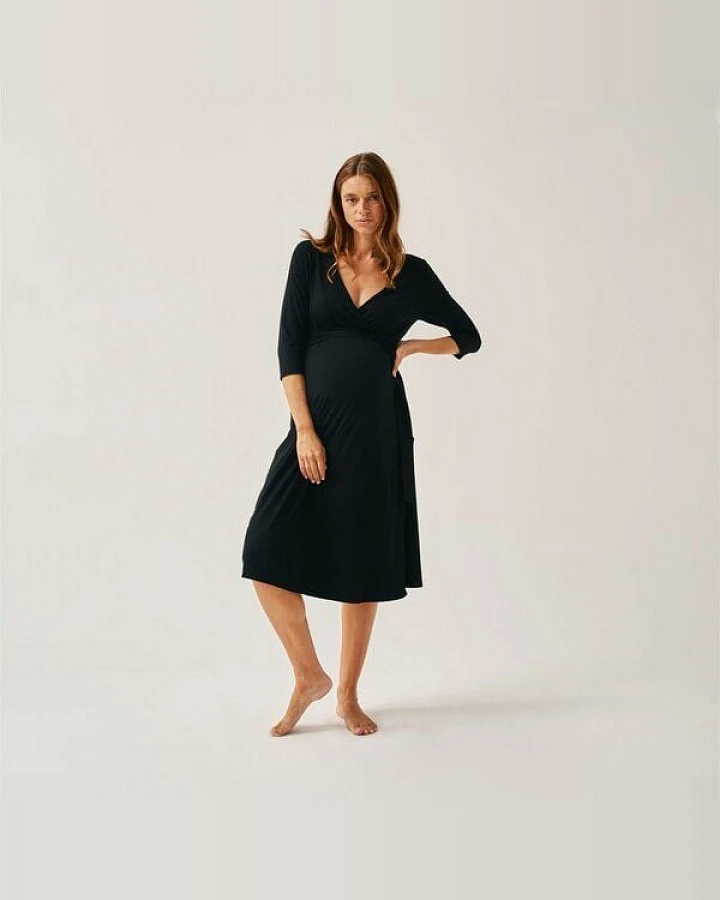 The Mama Set Wickelkleid „The Wrap Dress“ Figurschmeichelndes Wickelkleid für Schwangerschaft & Stillzeit