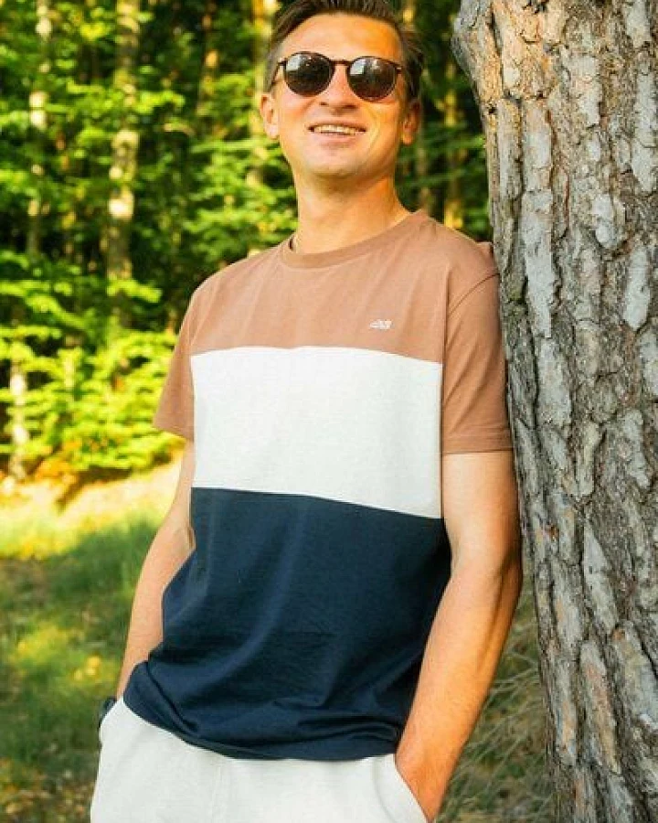 dirts Color Block T-Shirt