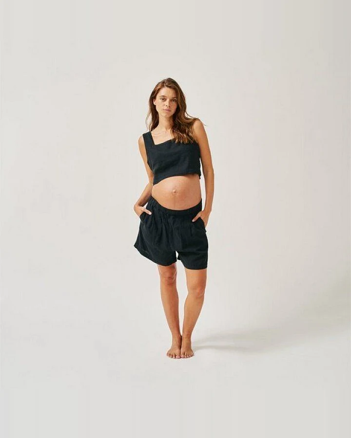 The Mama Set Leinen-Shorts „The Linen Short“ Elegante Shorts für Schwangerschaft & Wochenbett