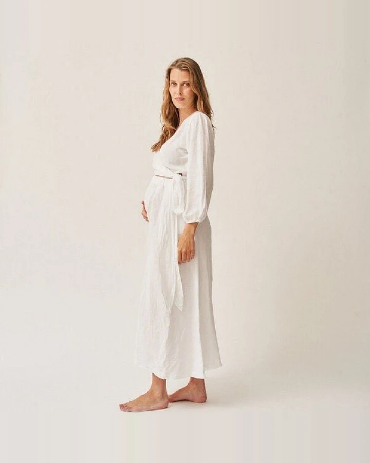 The Mama Set Leinen-Wickelkleid „The Linen Wrap Dress“ Elegantes Wickelkleid aus 100 % Leinen für Schwangerschaft & Stillzeit