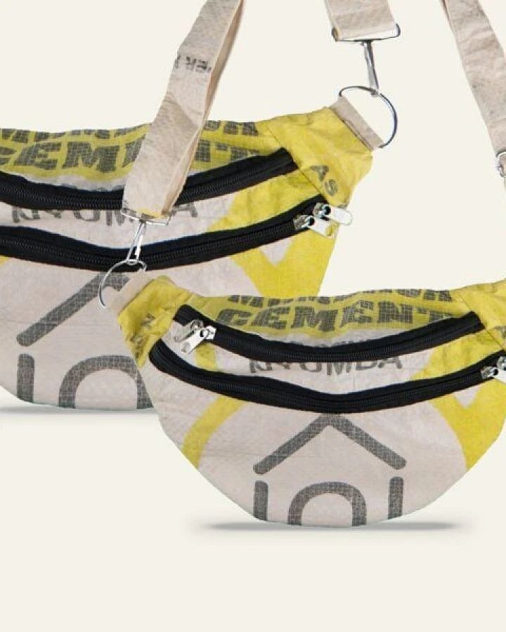 Nyuzi Blackwhite Upcycling Bauchtasche, Crossbodytasche