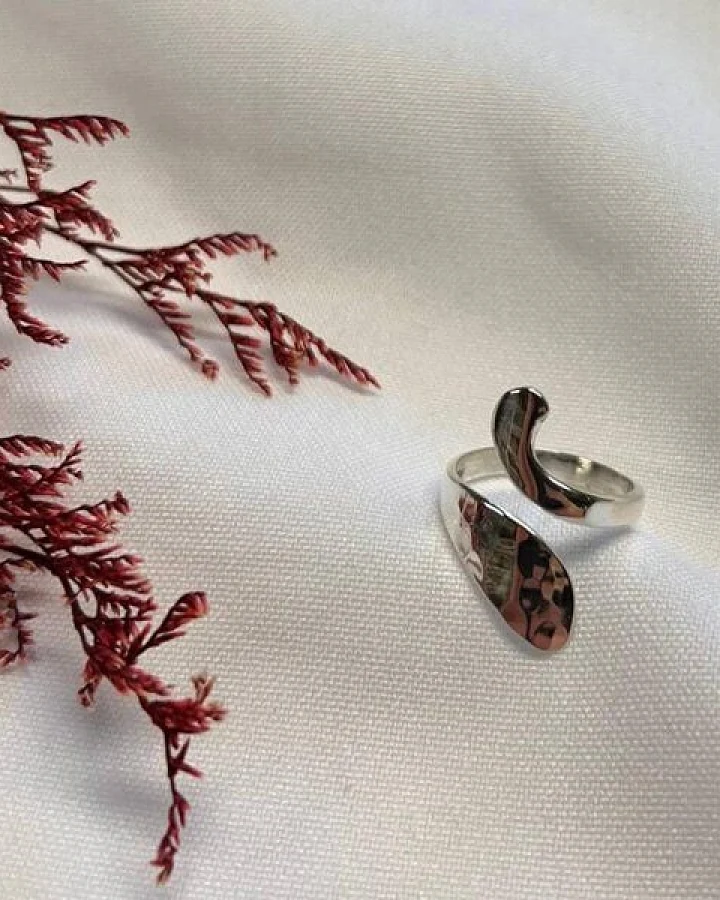 pakilia Ring "Serpentín martillado" #7