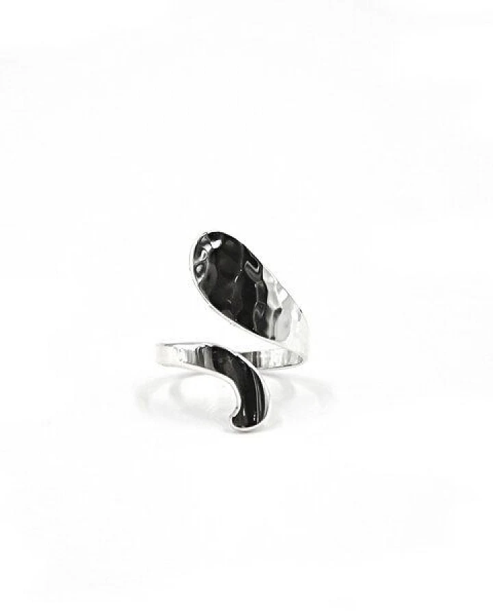 pakilia Ring "Serpentín martillado" #7