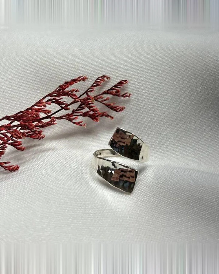 pakilia Ring "Dos Puntas martilladas" #7