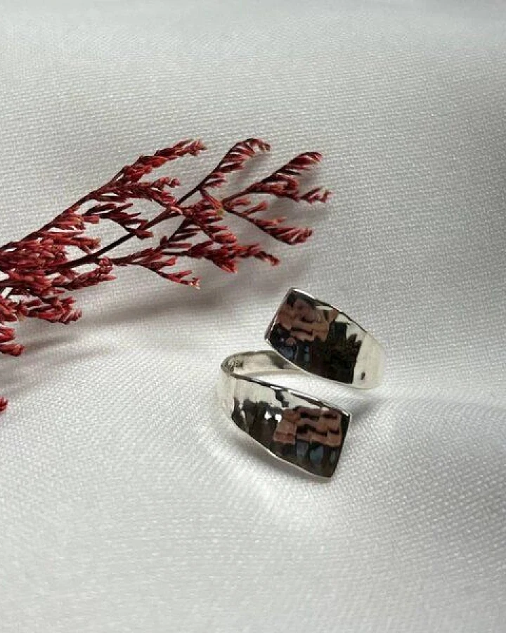 pakilia Ring "Dos Puntas martilladas" #7