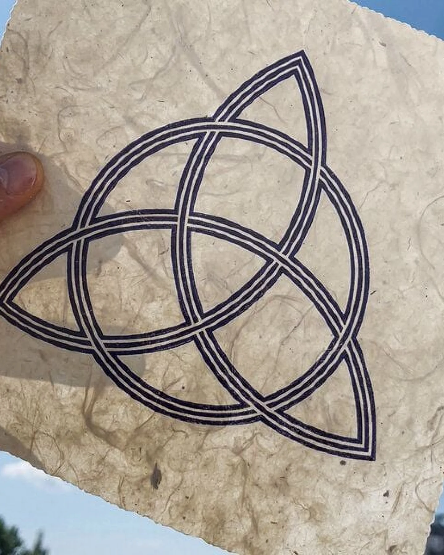 Veskor Cassiopeia TRIQUETRA Heilige Geometrie Linoldruck – Ansicht 4