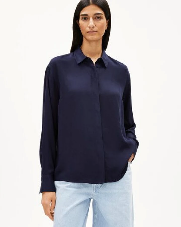 Blau