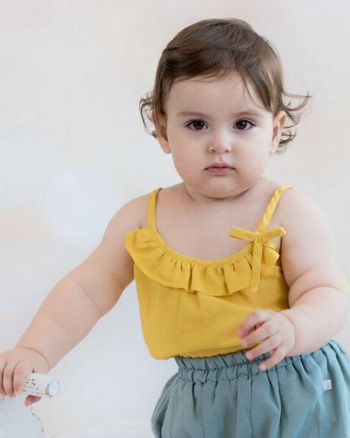 OrganicEra Bio-Hanf-Baby-Bodysuit mit Rüschen – Ansicht 3