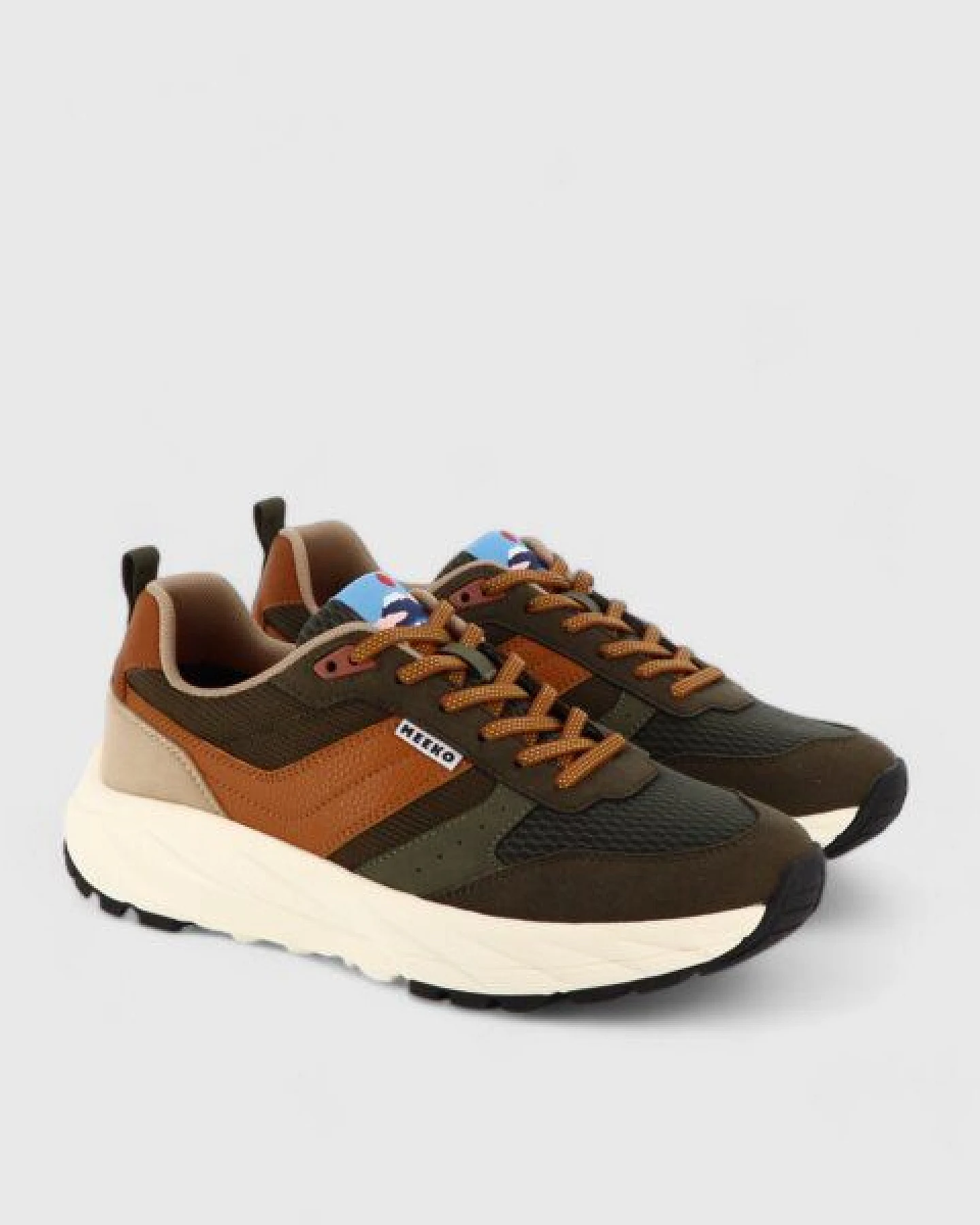 MEEKO PONGO – Technische und nachhaltige Sneaker – Ansicht 2