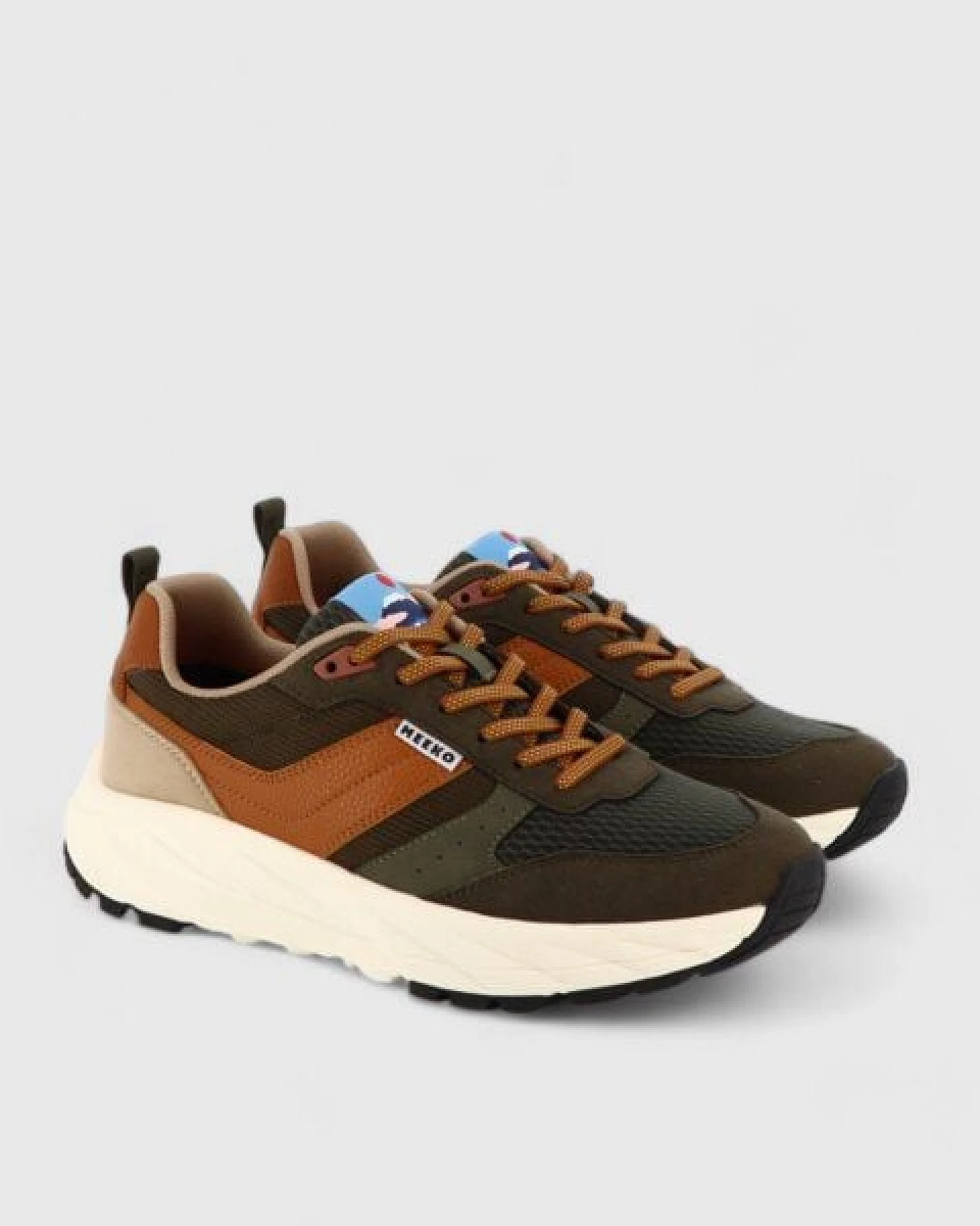MEEKO PONGO – Technische und nachhaltige Sneaker – Ansicht 2