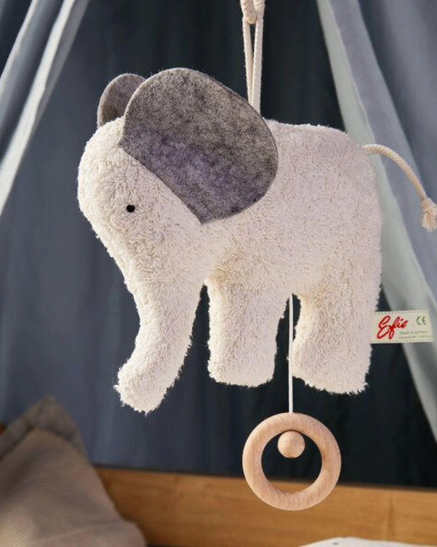 Efie Spieluhr Elefant, kbA, 100 % Made in Germany – Ansicht 2