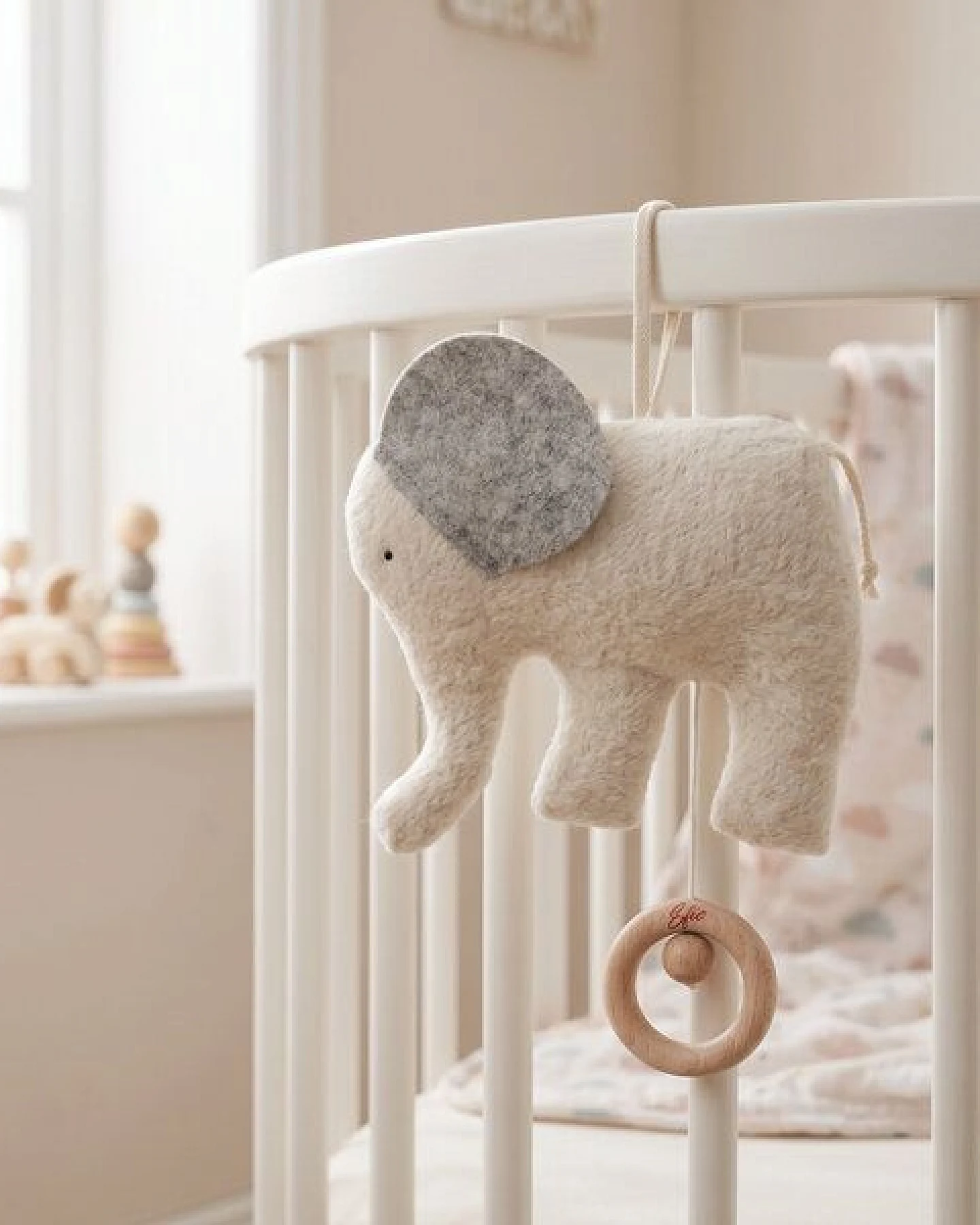 Efie Spieluhr Elefant, kbA, 100 % Made in Germany – Ansicht 2