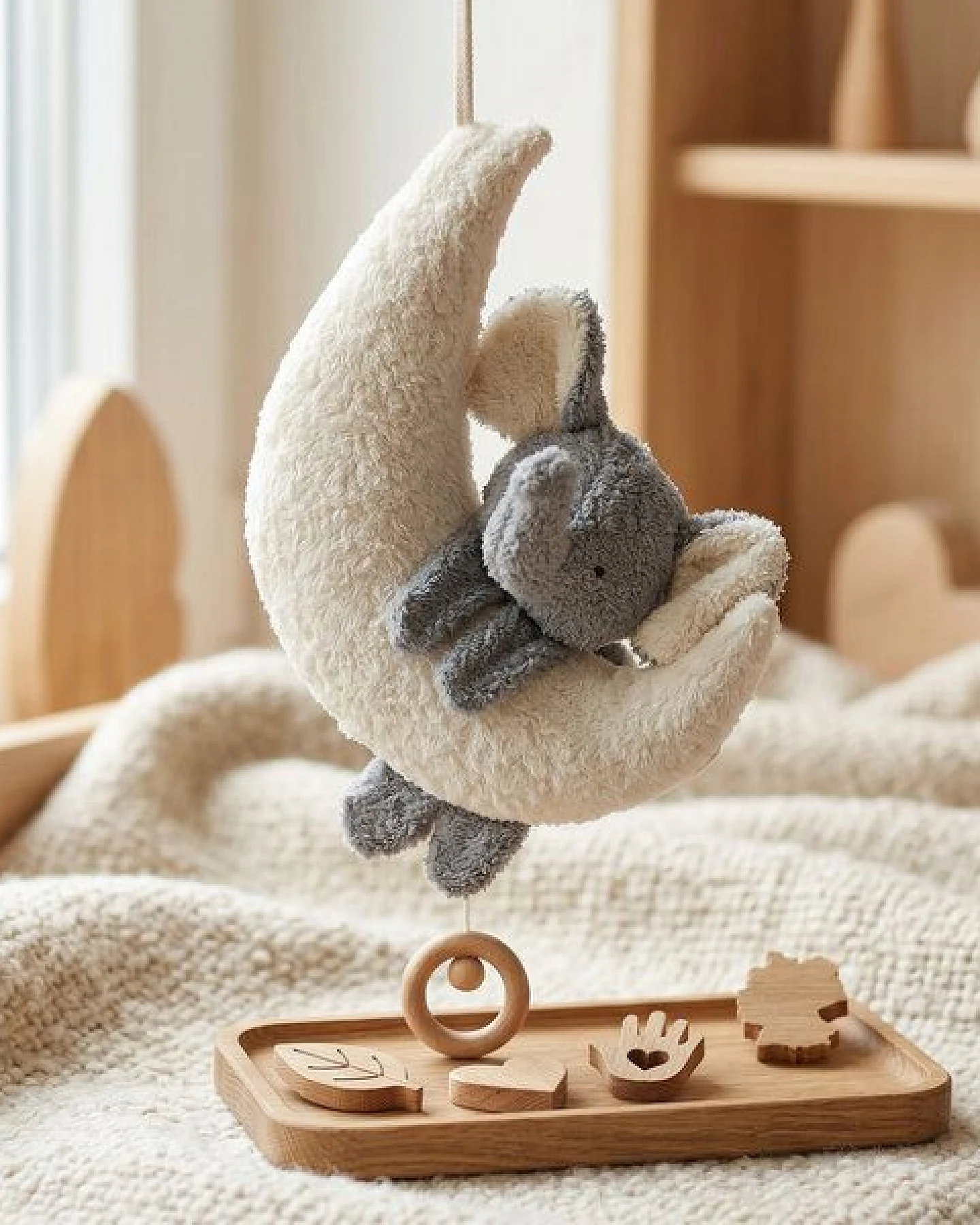 Efie Spieluhr Elefant auf Mond – Ansicht 4