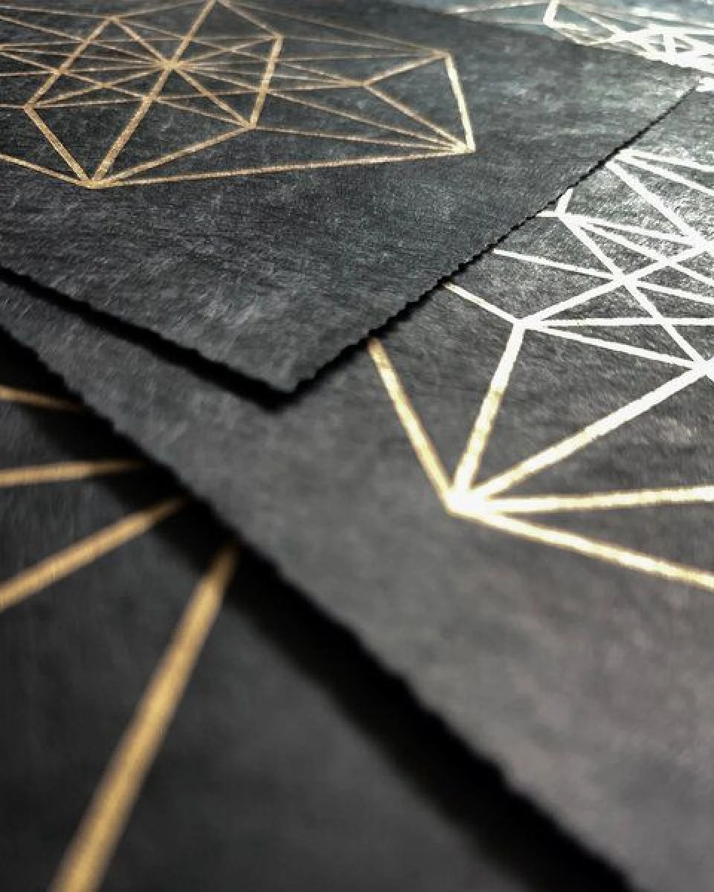 Veskor Cassiopeia VEKTOR EQUILIBRIUM Heilige Geometrie Linoldruck – Ansicht 2