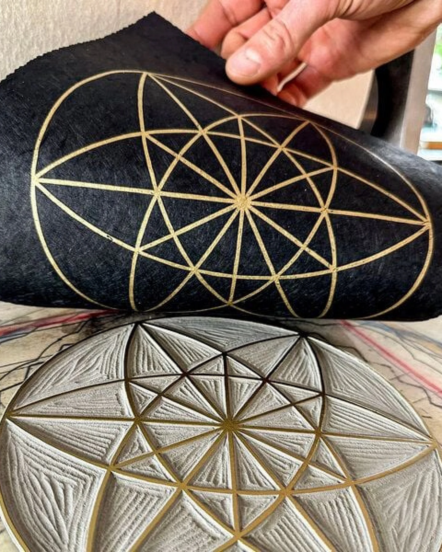 Veskor Cassiopeia VEKTOR EQUILIBRIUM II Heilige Geometrie Linoldruck – Ansicht 3