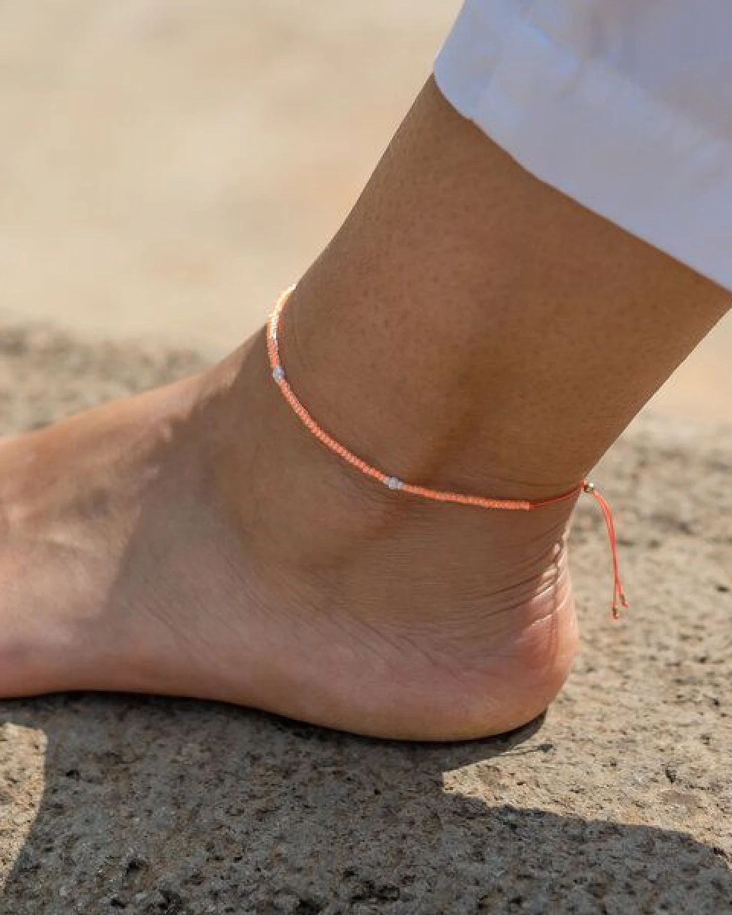 juni Sommer Perlenfußkette Aprikose – Ansicht 2