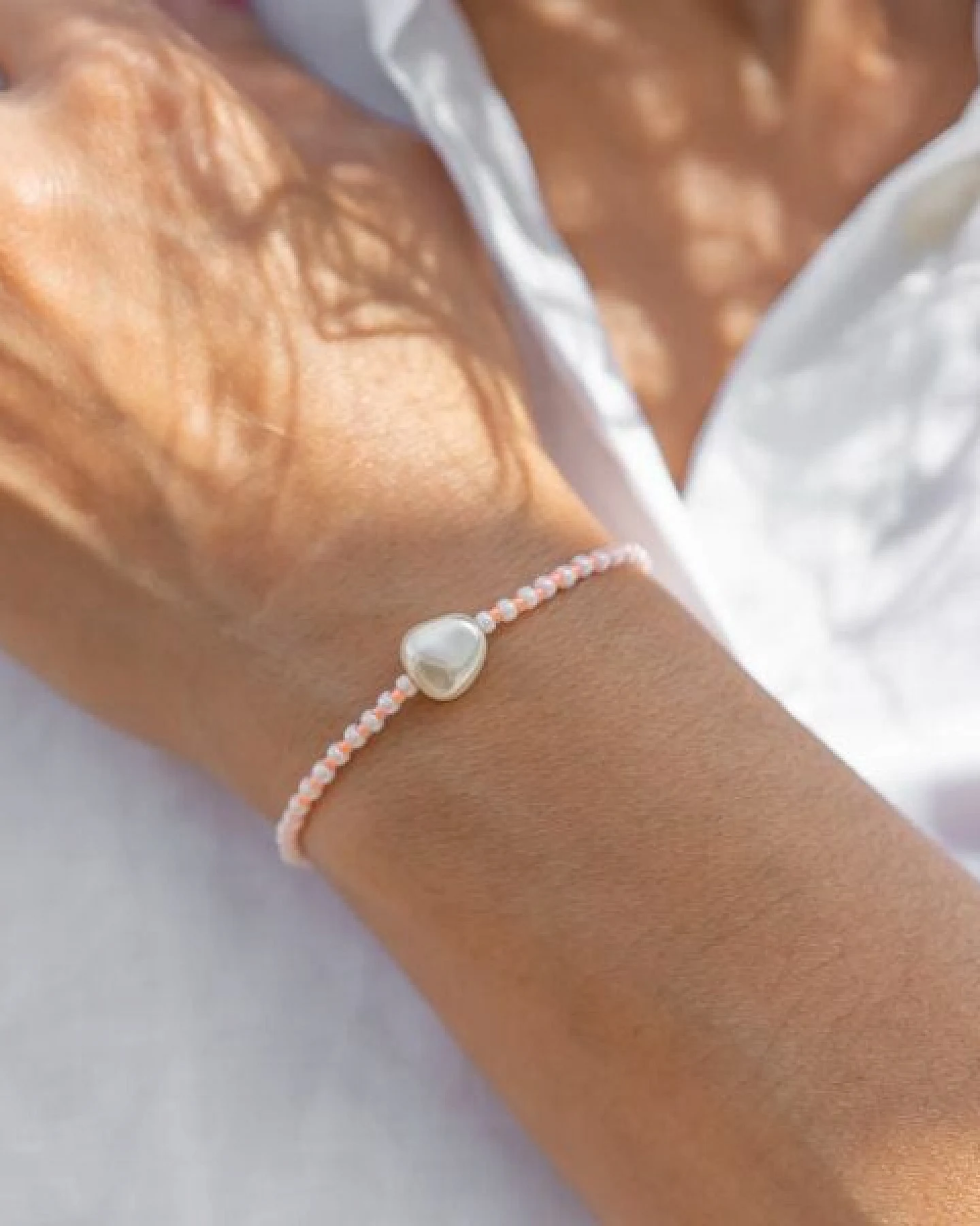 juni Sommer Set Apricot- Perlenarmband und Fußkette – Ansicht 2